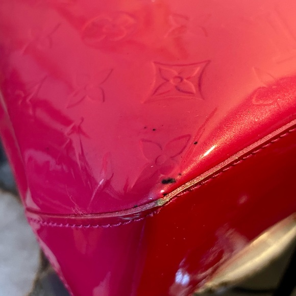 Louis Vuitton Hot Pink Vernis Wilshire PM Bag with authentic LV dust-bag - Picture 14 of 16